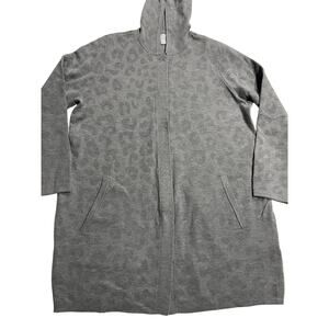 Chico's Women's Size L (2) Long Sleeve Animal Print Snap Sweater Cardigan Gray